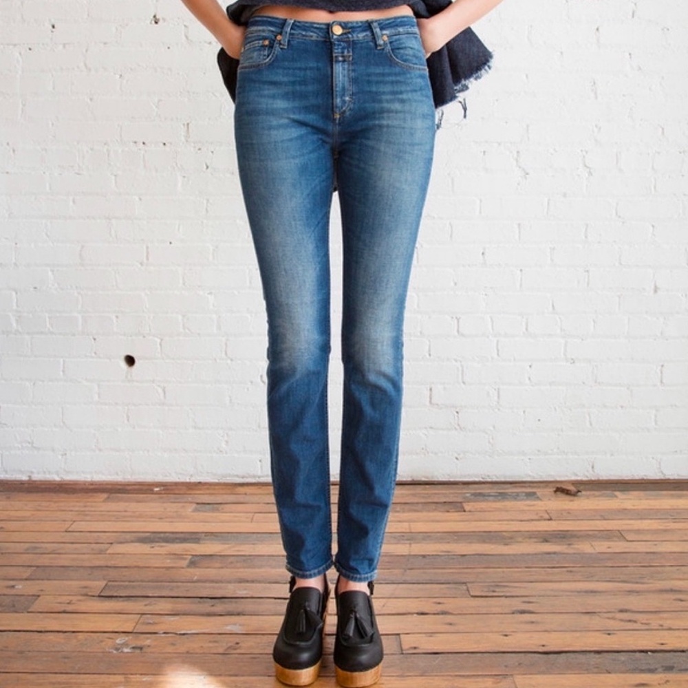 Closed Anthropologie  Lizzy Skinny Jean Size 26